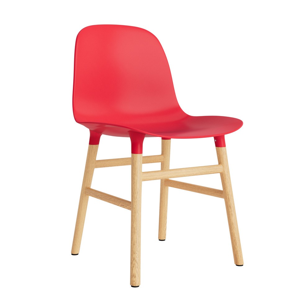 silla-form-rojo-brillante-patas-madera-17888