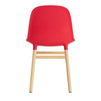 silla-form-rojo-brillante-patas-madera-17888