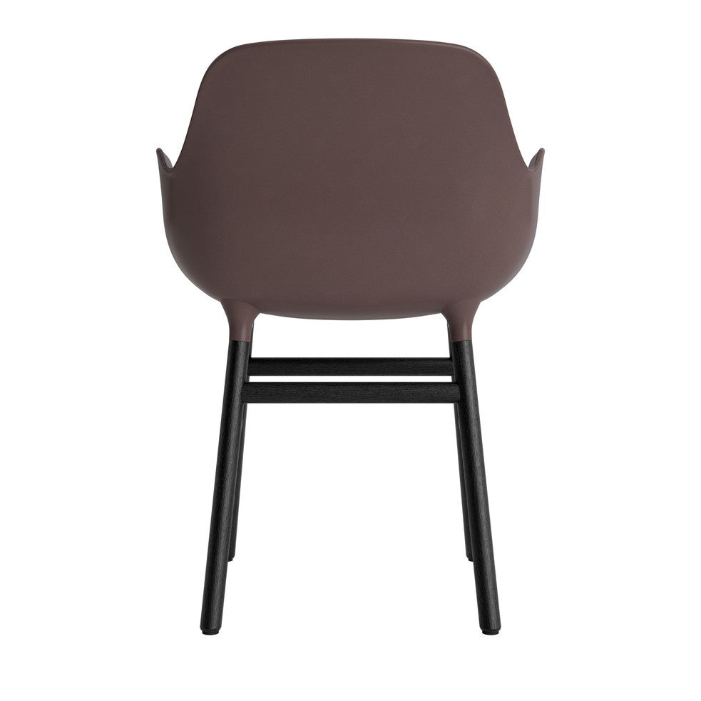 silla-brazos-form-marron-patas-madera-17899