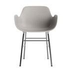 silla-brazos-form-gris-calido-patas-metal-17891