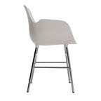 silla-brazos-form-gris-calido-patas-metal-17891