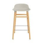 taburete-form-gris-claro-patas-madera-65cm-17915