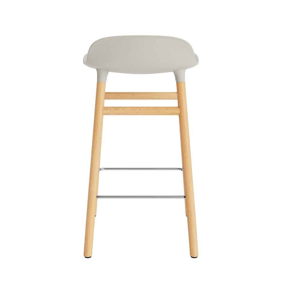 taburete-form-gris-claro-patas-madera-65cm-17915