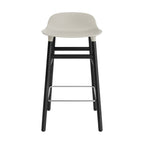 taburete-form-gris-claro-patas-madera-65cm-17915