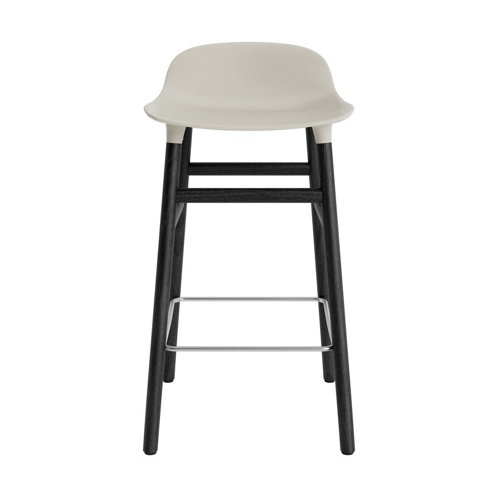 taburete-form-gris-claro-patas-madera-65cm-17915