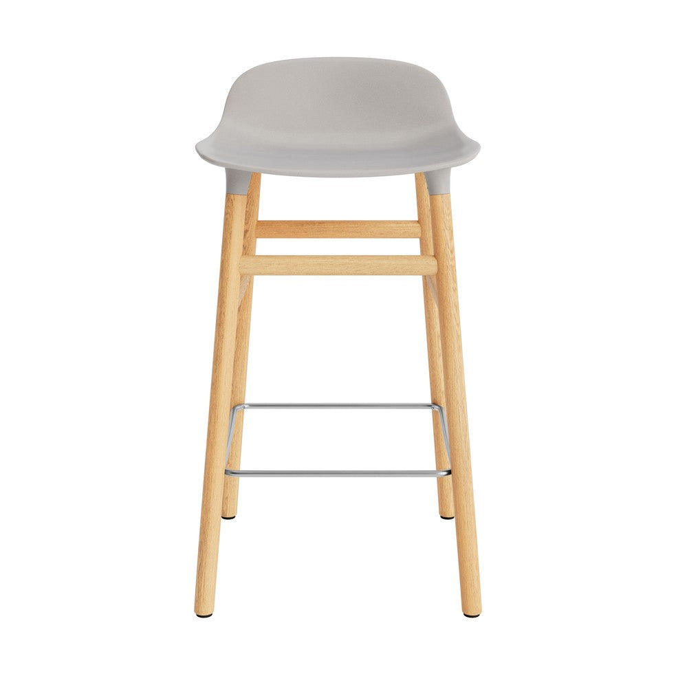 taburete-form-gris-calido-patas-madera-65cm-17916