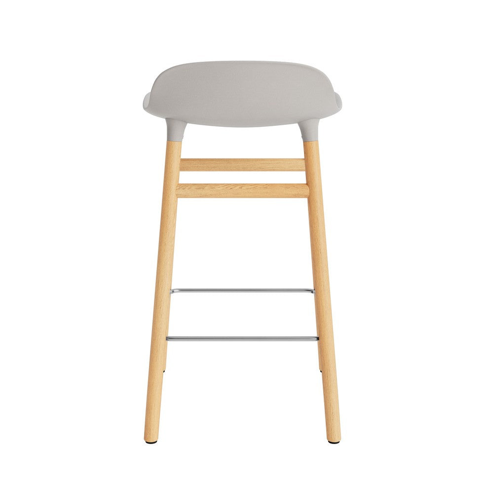 taburete-form-gris-calido-patas-madera-65cm-17916