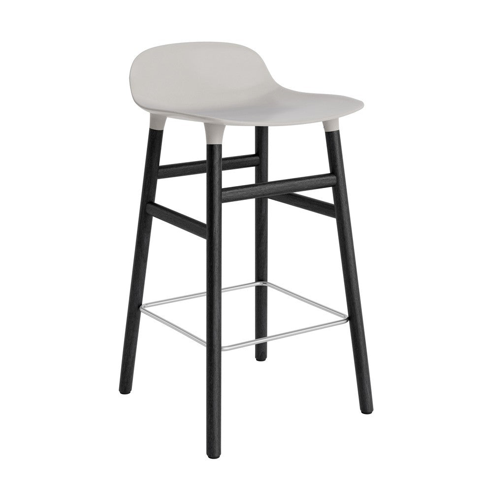 taburete-form-gris-calido-patas-madera-65cm-17916