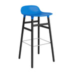 taburete-form-azul-brillante-patas-madera-75cm-17939