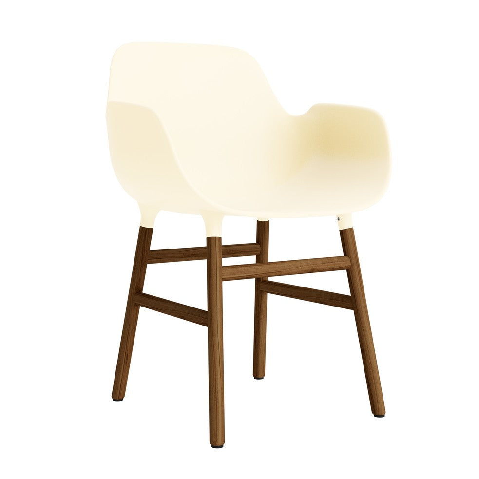 silla-brazos-form-crema-patas-madera-17898