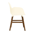 silla-brazos-form-crema-patas-madera-17898