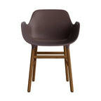 silla-brazos-form-marron-patas-madera-17899