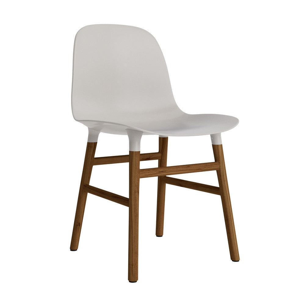 silla-form-gris-calido-patas-madera-17885