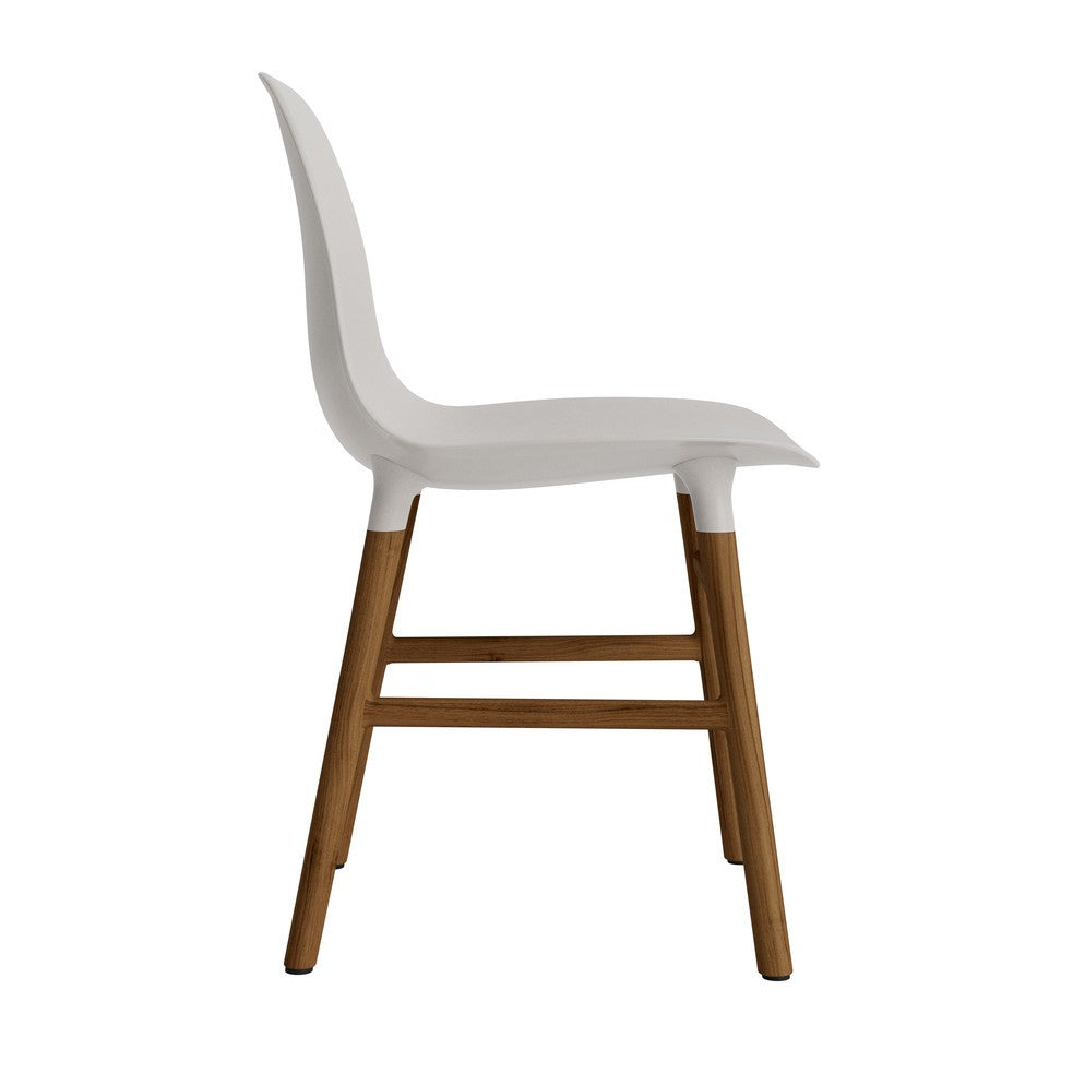 silla-form-gris-calido-patas-madera-17885