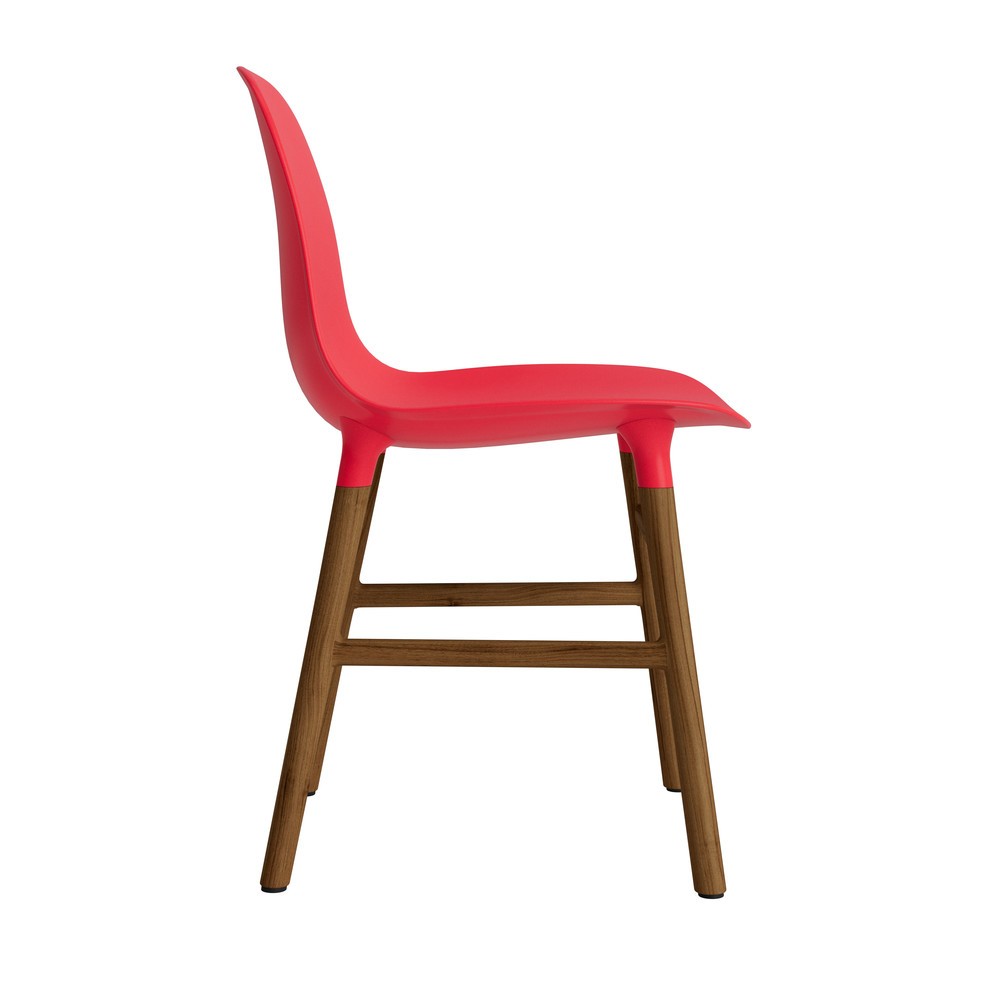 silla-form-rojo-brillante-patas-madera-17888