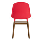 silla-form-rojo-brillante-patas-madera-17888