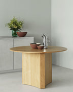 Table en chêne massif Ø120