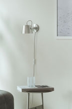 Tub wall lamp