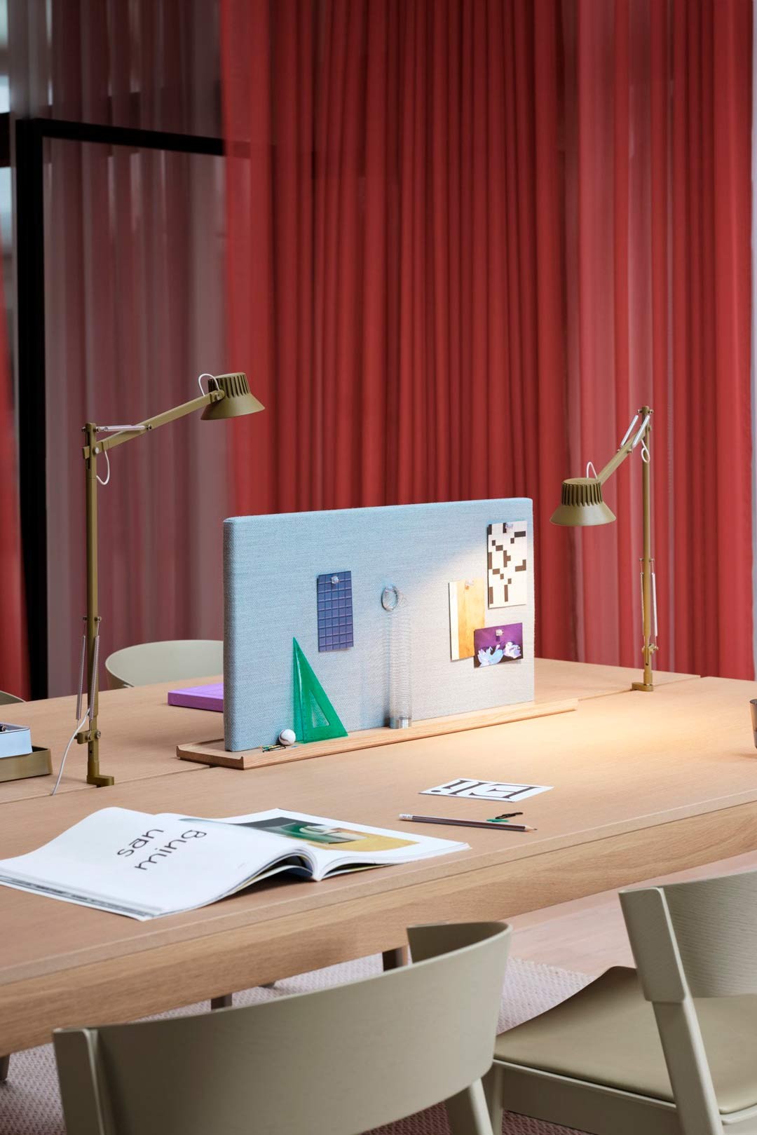 Lámpara de Mesa Dedicate S1