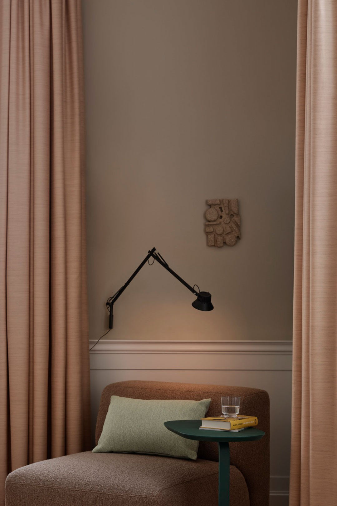 Aplique de pared Dedicate