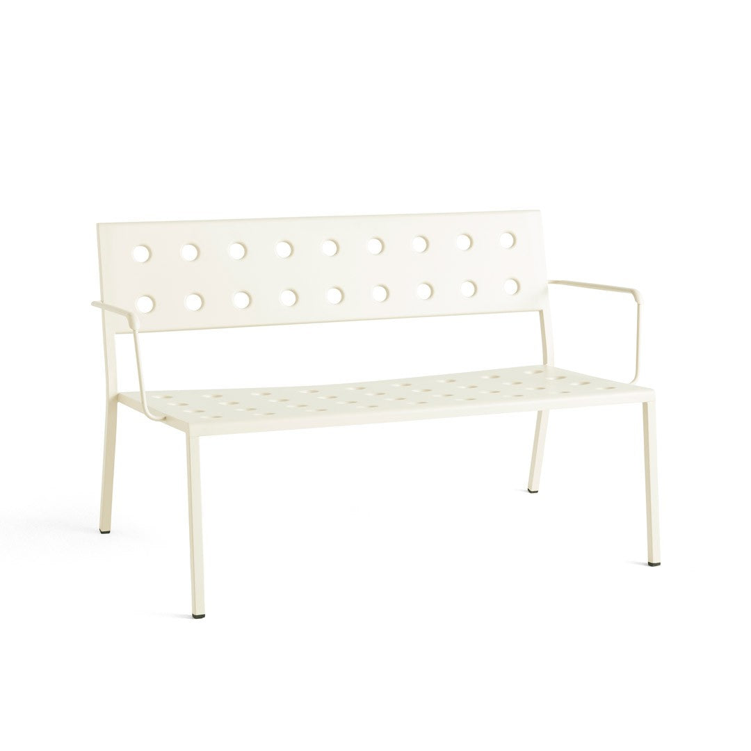 banco-balcony-lounge-18355