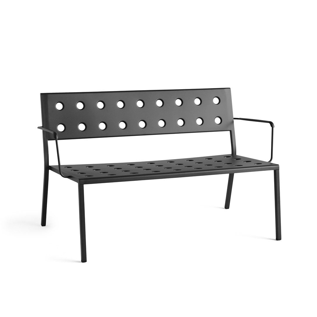banco-balcony-lounge-18355