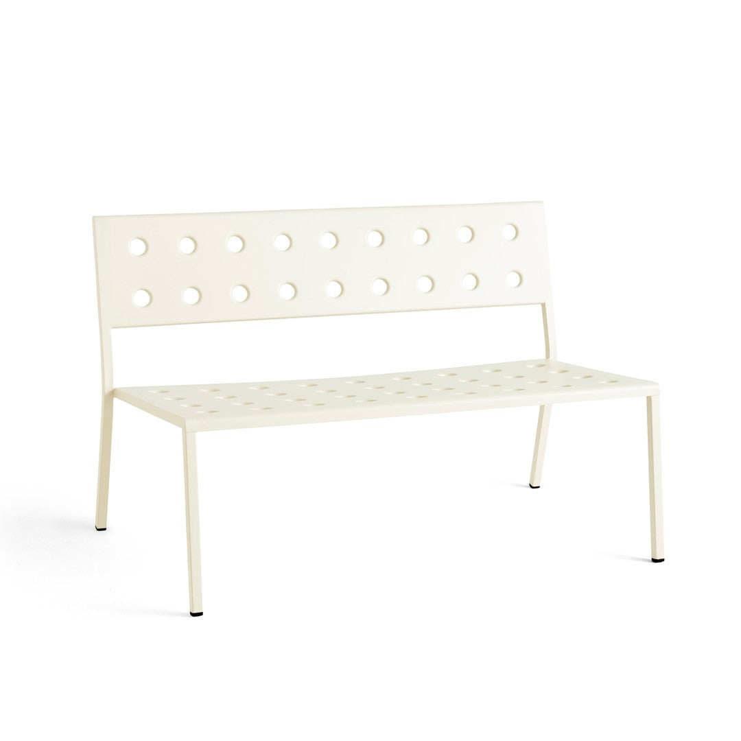 banco-balcony-lounge-18355