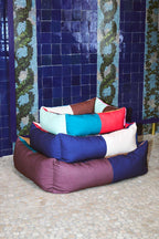 Cama para perros multicolor