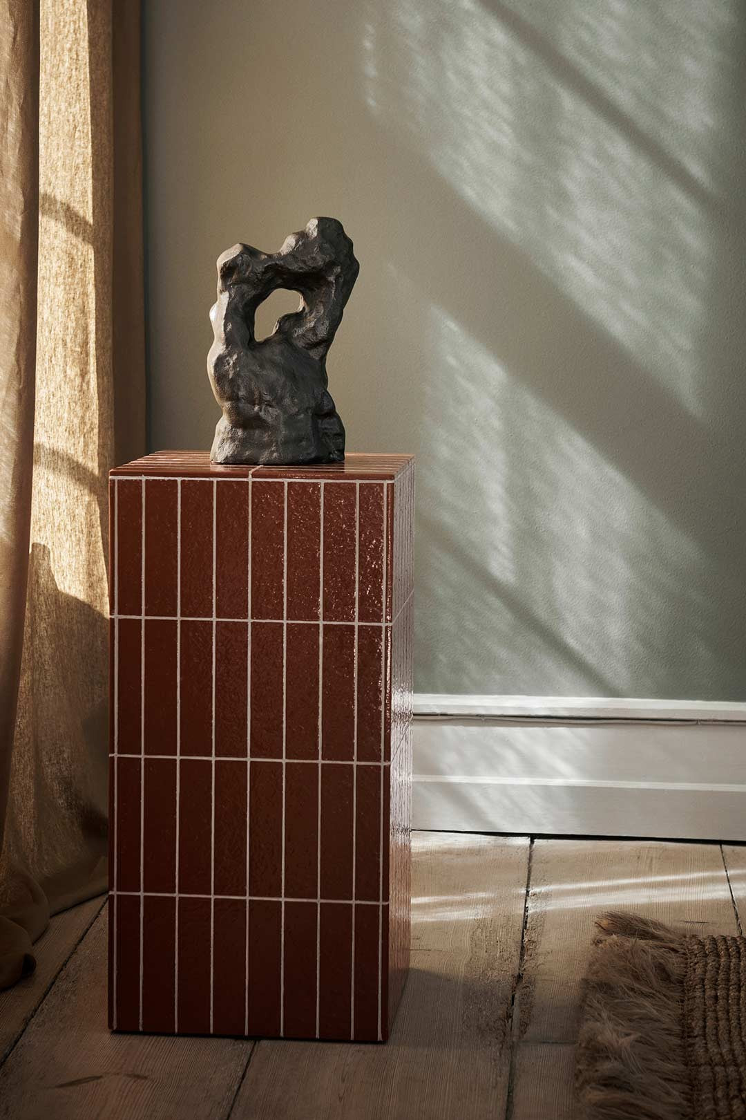 Pedestal Pillar