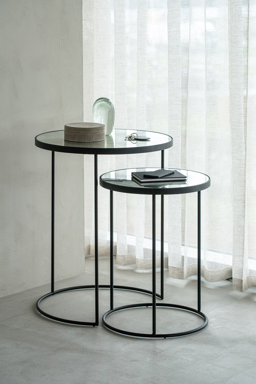 Mesa auxiliar Nesting Set 2