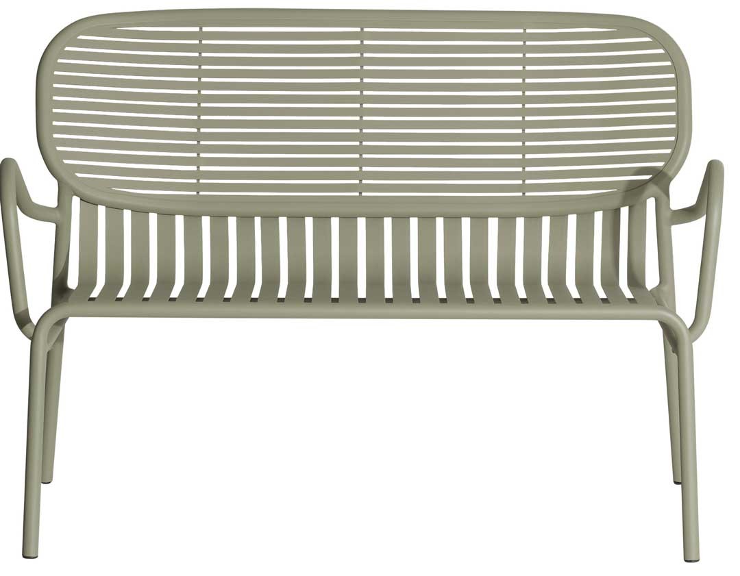 sofa-exterior-week-end-19220