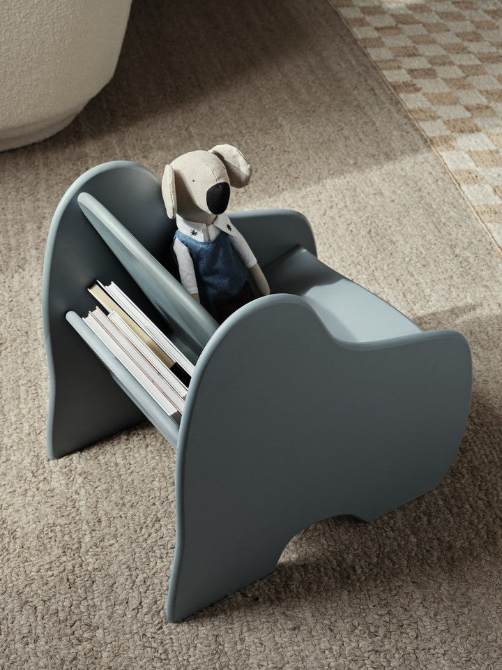 silla- lounge-slope-storm-19261