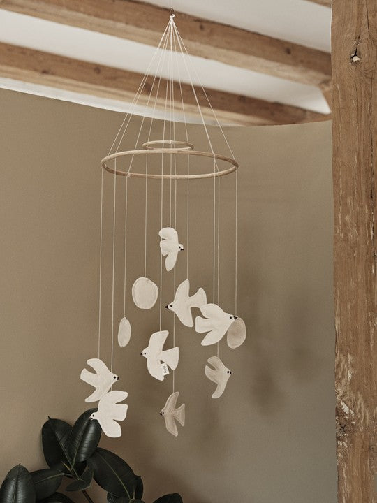 Móvil | Swif Bird Undyed