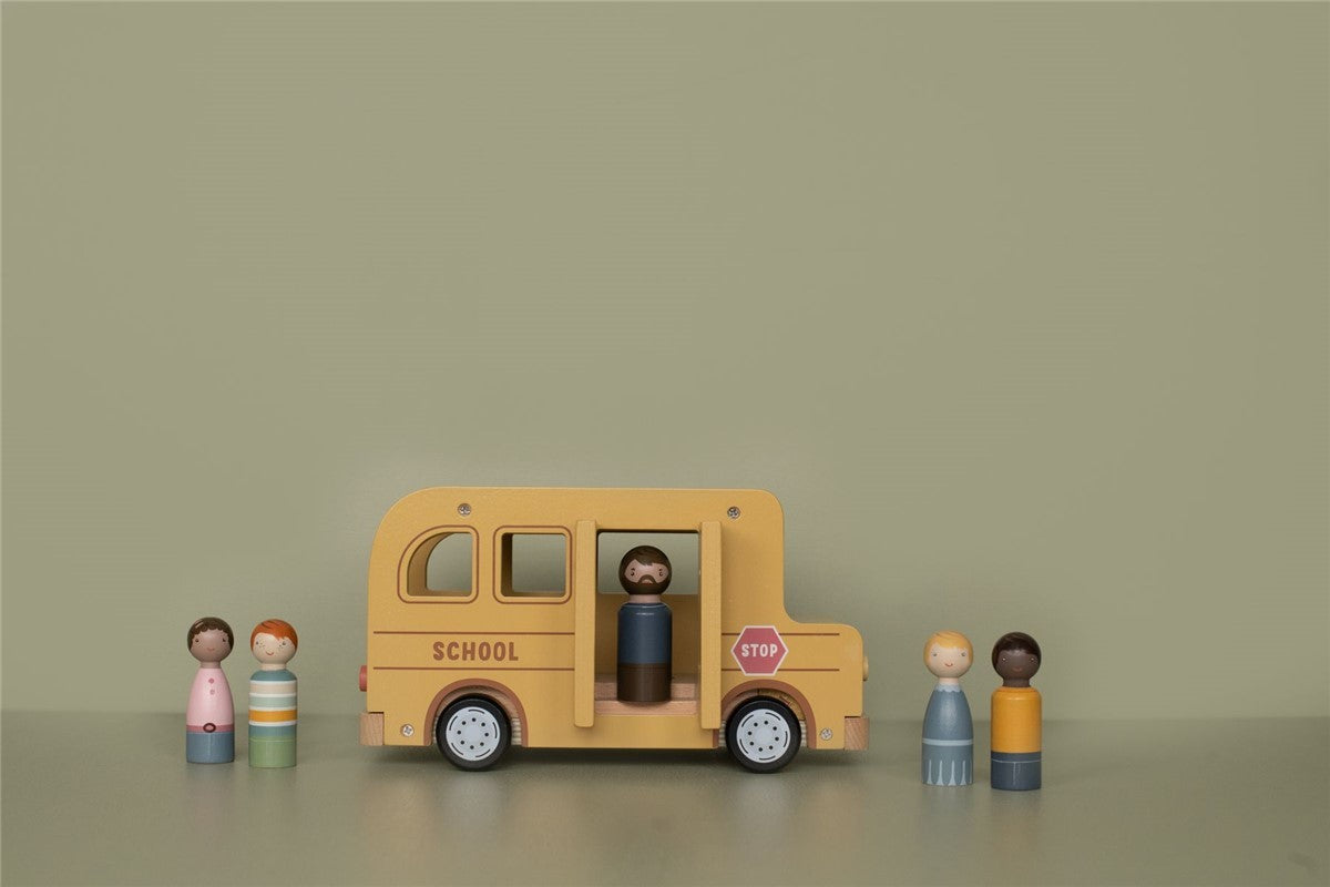 Bus escolar de madera