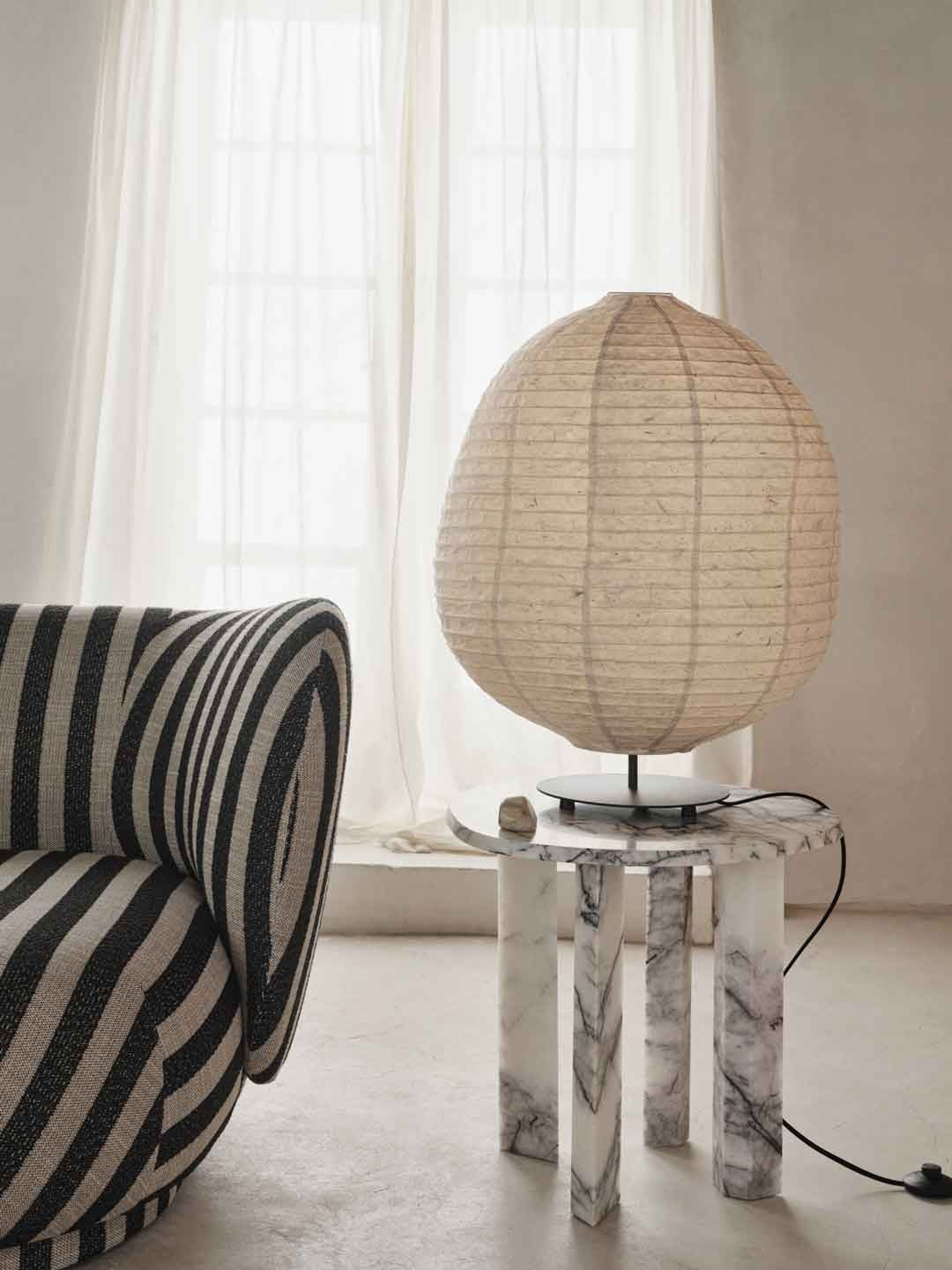 Taula Blanca side table
