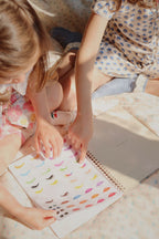 libro de pegatinas Glam me up