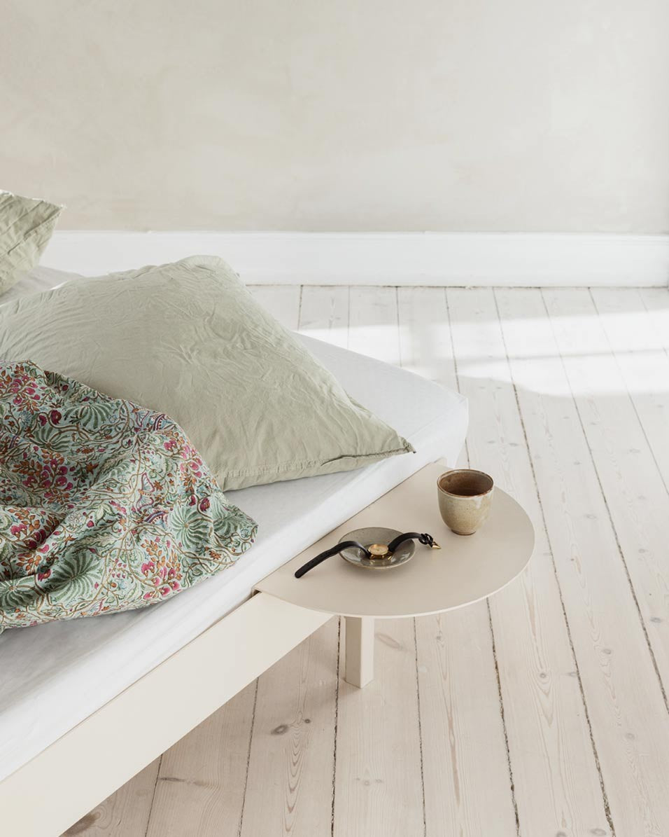 Cama | 90