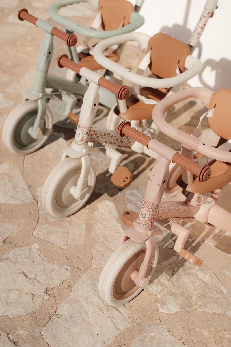Triciclo-Bicicleta 4 en 1 rosa