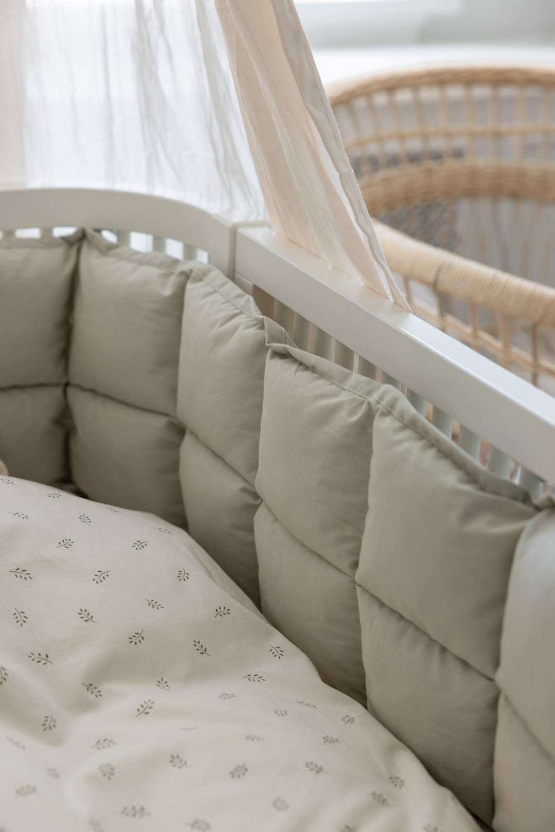 stokke sleepi cot bumper Crib Protector 180 cm | Sebra