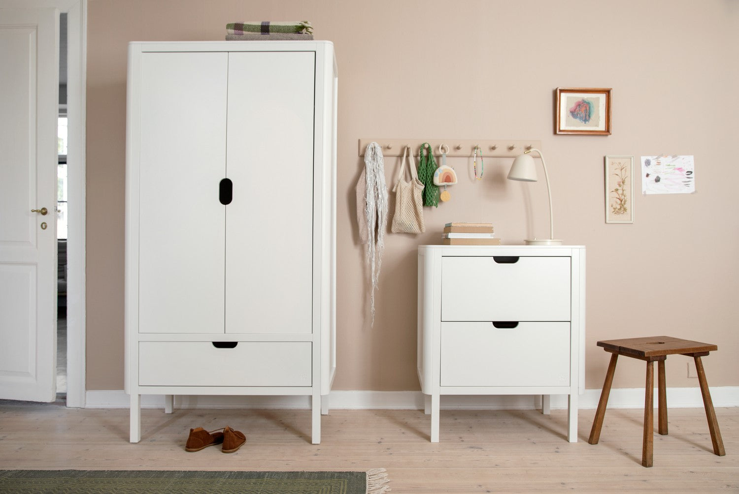 2-in-1 Changing Table with Drawers, White