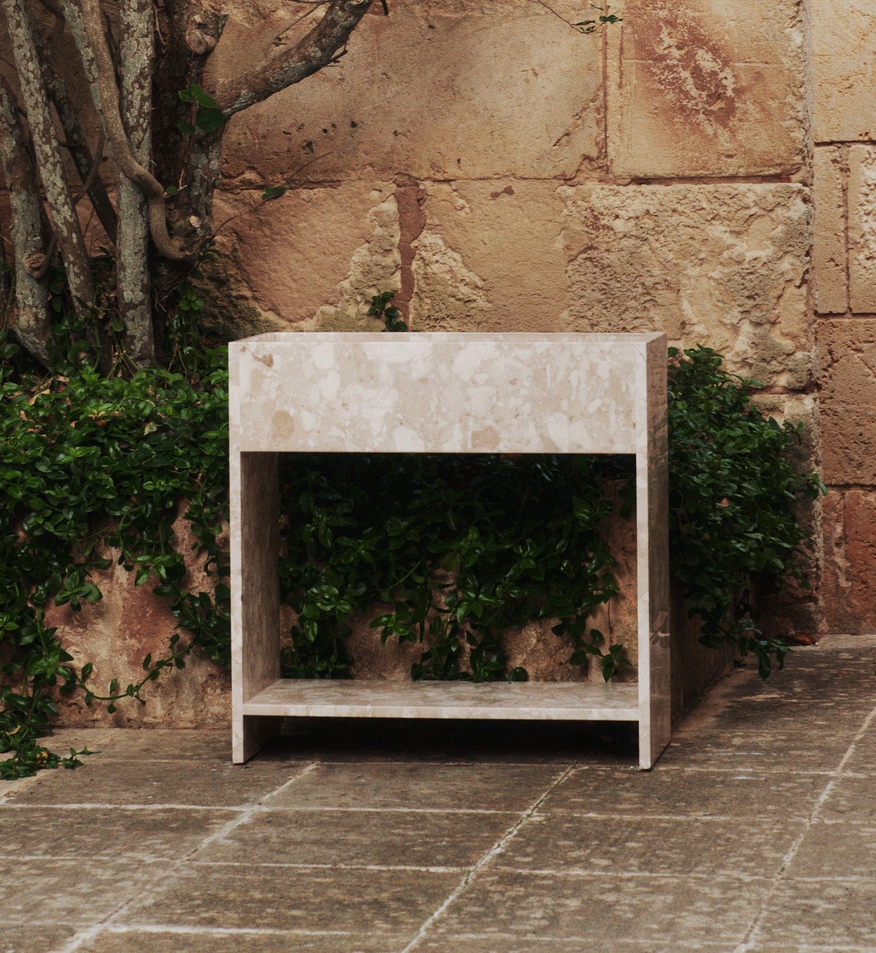 plant-box-stone-19975