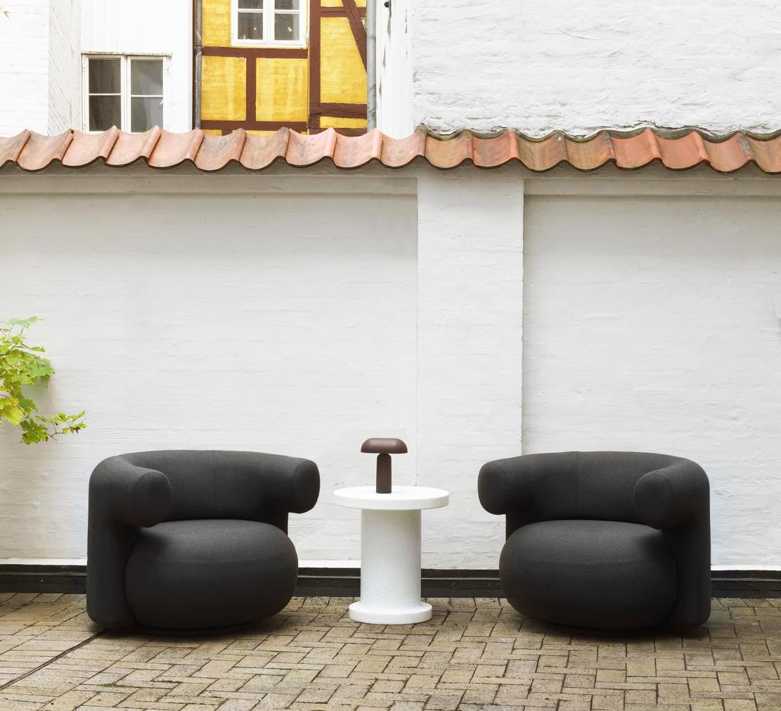 Silla Lounge Exterior | Burra