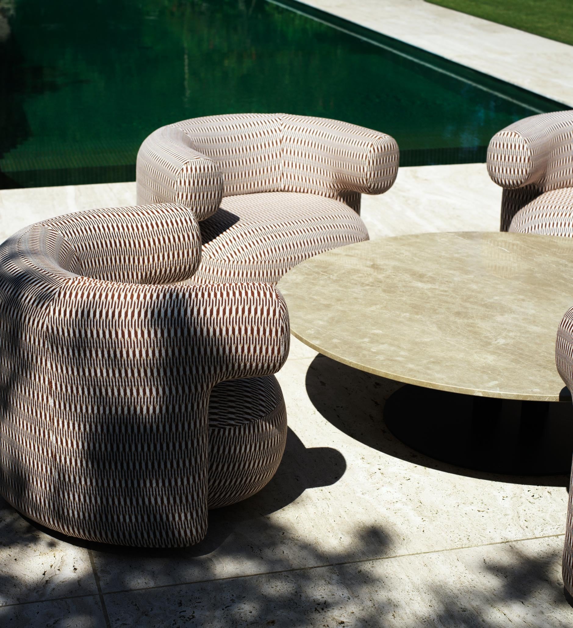 Silla Lounge Exterior | Burra