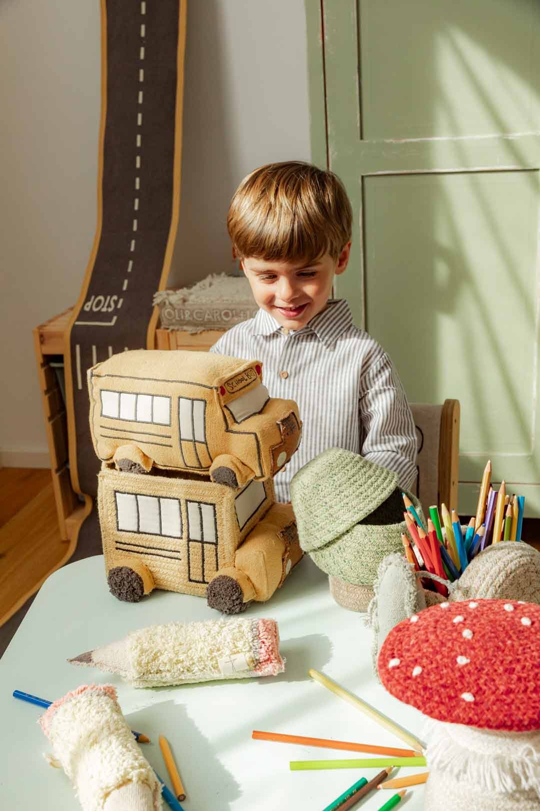 cesta--mini-school-bus-20129