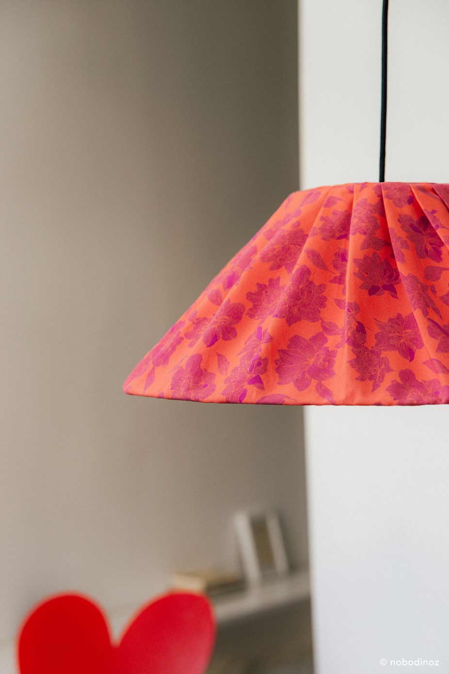 Pantalla de lámpara colgante plisada, diámetro 50 cm, modelo Ava