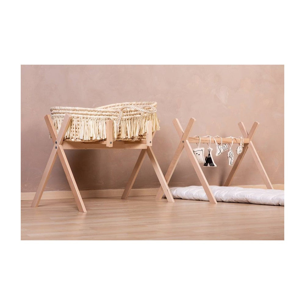 Stand for moses basket +Baby Gym Tipi