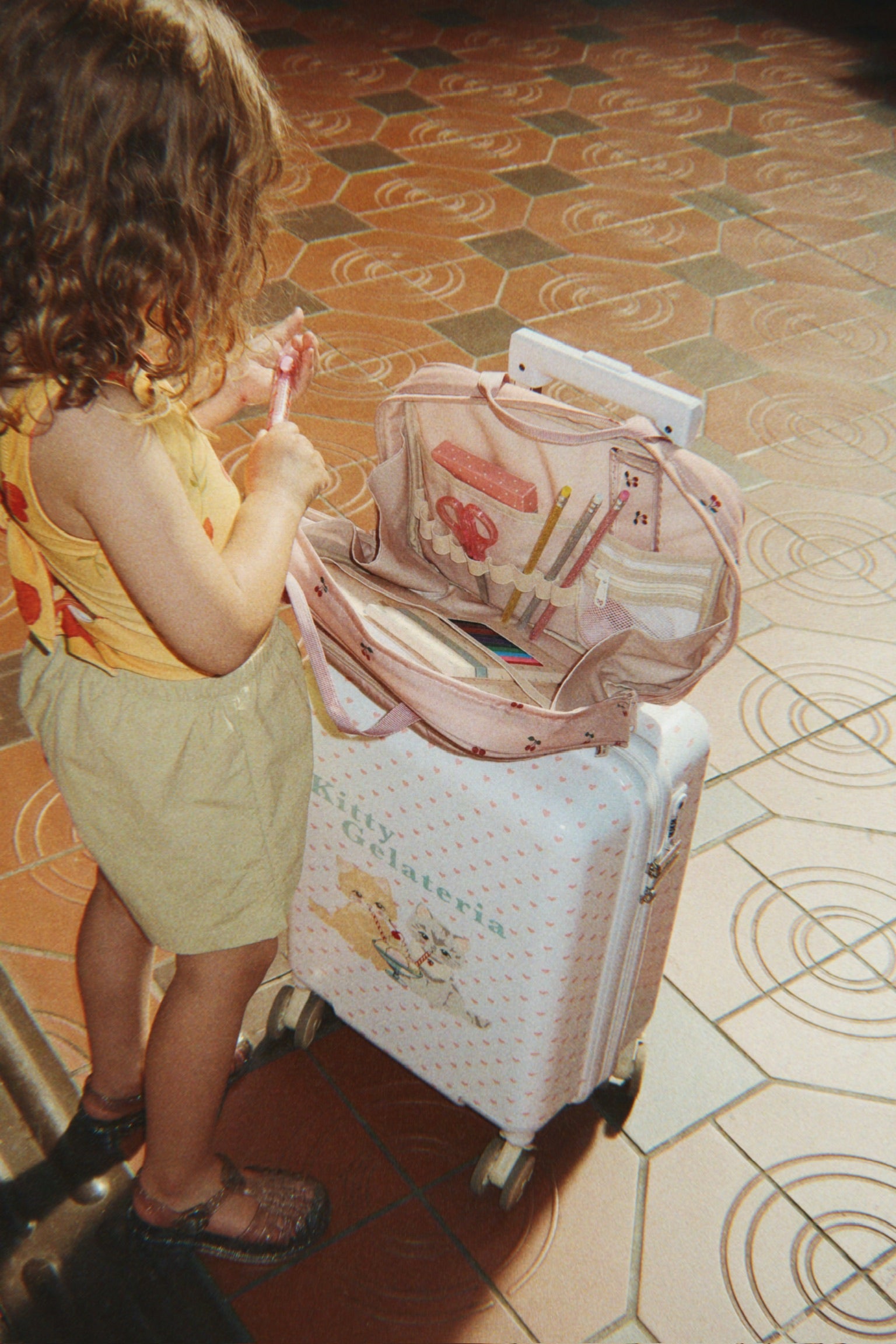 Bolsa de esenciales para vacaciones